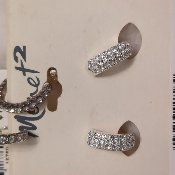 Clip Earrings - Picture 3 of 5